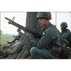  101st Airborne Division Soldier with M60 Machine Gun   24 