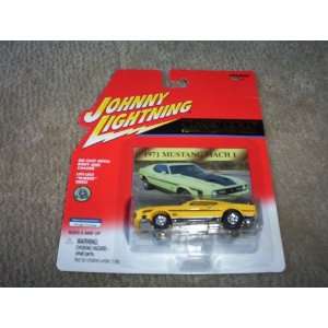   Classic Gold Collection 1971 Ford Mustang Mach 1: Toys & Games