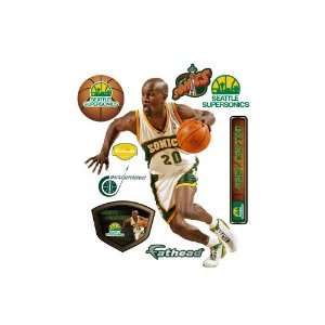   NBA Oklahoma City Thunder Gary Payton Wall Graphic: Sports & Outdoors