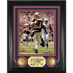   Mint New England Patriots Wes Walker Photomint