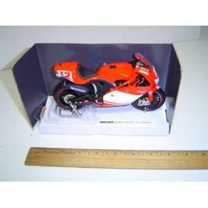  Ducati Motorcycle Desmosedici Troy Bayliss Toys & Games