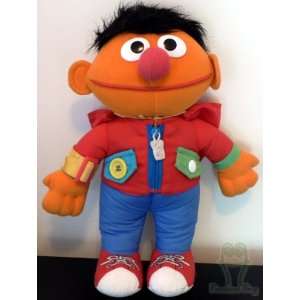  Sesame Street Dress Me up Ernie: Toys & Games