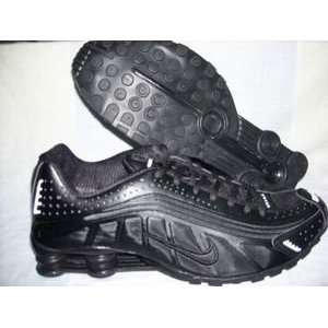  Nike Shox R4 All Black Running Shoe Women, Sports 