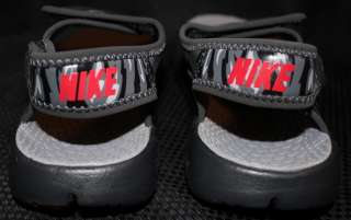 NEW Nike Boys Shoes Sandals size 2 2Y Youth Black SunRay Adjust NWOB 