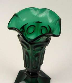 Antique American Circle Ellipse Emerald Flint Glass Vas  