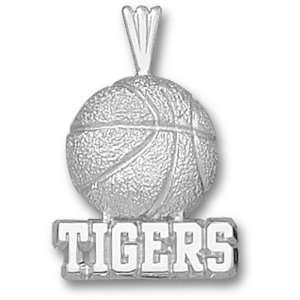  University of Memphis Tigers BBall Pendant (Silver 