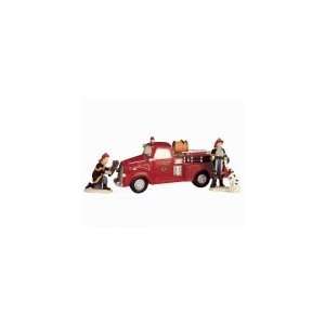 Lemax Village Collection Festive Fire Engine #93302: Home 