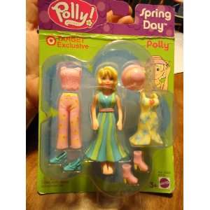   Day asst G5339 Target Exclusive   Polly & 2 outfits Toys & Games