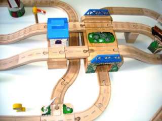   TANK Engine Wooden Authentic Tracks Trains cars Buildings Lot Set EUC