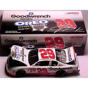  Kevin Harvick #29 Gm Goodwrench oreo 124 Scale Diecast 