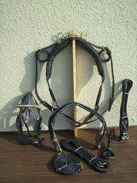 NEW BLACK LEATHER PONY SIZE HARNESS BRASS FITTING  