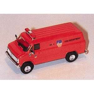   New York City Fire Dept. FDNY High Rise Unit   Chevy Van: Toys & Games