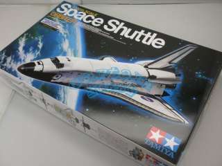 Tamiya 60401 1/100 Space Shuttle Orbiter Kit  