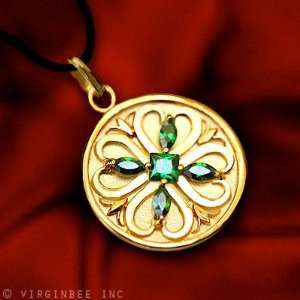   IRISH GREEN CLOVER GOLD VERMEIL ART PENDANT NECKLACE: Everything Else