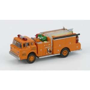  N RTR Ford C Fire Truck/Short, County #8: Toys & Games