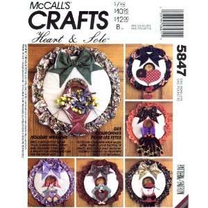   Crafts Sewing Pattern Seasonal Wreath Package Arts, Crafts & Sewing