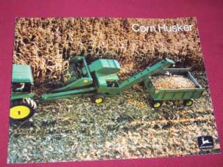 1974 John Deere 300 Pull Type Corn Husker Brochure Nice  