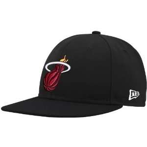  New Era Miami Heat Black Logo 59FIFTY Fitted Hat: Sports 