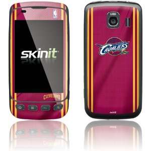 Skinit Cleveland Cavaliers Jersey Vinyl Skin for LG Optimus S LS670