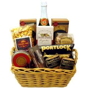 Elegant Snack Gift Basket: Grocery & Gourmet Food