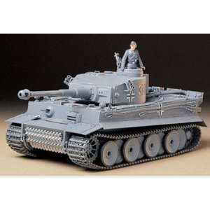  35216 1/35 German Tiger I Early Production: Toys & Games