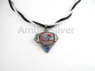 MLB TEAM COLORS LEATHER CORD NECKLACE W/ OFFICIAL LOGO PENDANT CHOOSE 