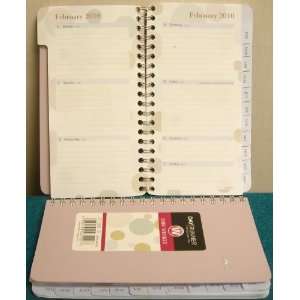  771 300 10 Day Runner 2010 Weekly Desk Planner. Page Size 