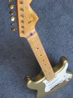 2006 Fender Custom Shop 56 Relic Stratocaster 50th Anniversary Gold 