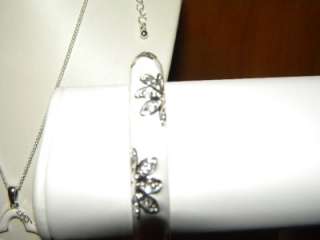 Avon Globalista Enamel Necklace Earrings Bracelet White  