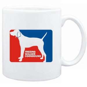   White  Treeing Walker Coonhound Sports Logo  Dogs: Sports & Outdoors