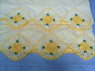Pretty Vintage Hand Crocheted Trim for Pillowcases  
