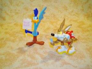 GREAT , ROAD RUNNER & WILEY COYOTE FIGURES , IN NEW MINT CONDITION 