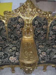 Beautiful antique Italian baroque living room set   6 pieces  
