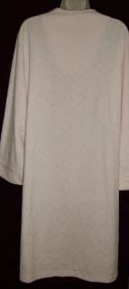 miss elaine ladies sleepwear it s a classic style robe styling stays 